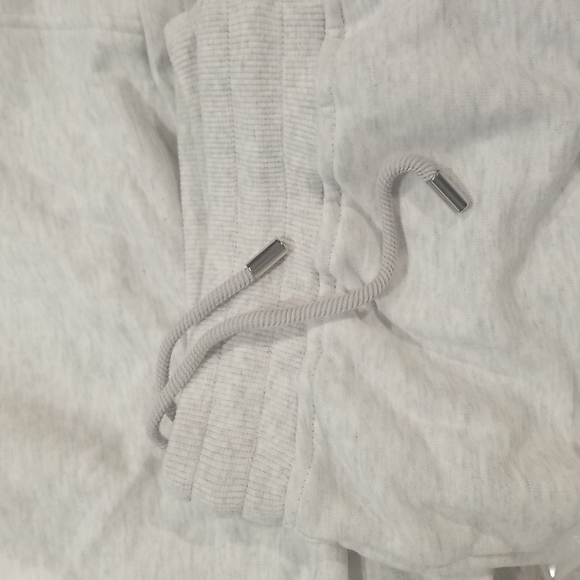 *Drawstring Hem Sweatshirt & Balloon Sweatpant Set (Cloud Grey) - NAP Loungwear - Picture 10 of 10